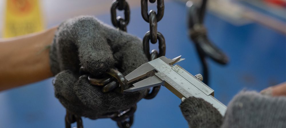 Lifting Engineer with Vernier Calipers